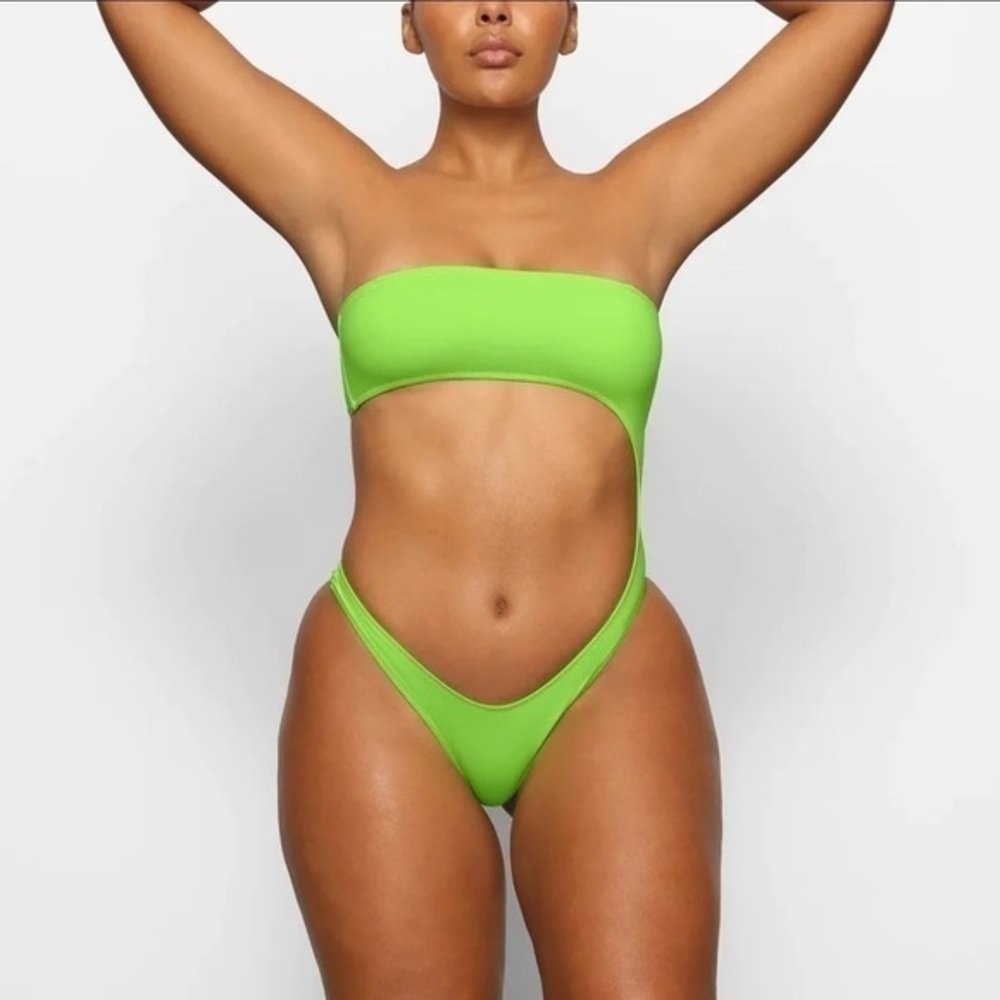 SKIMS Strapless Monokini Swimsuit XL NWT Cutout One Piece - Picture 4 of 4